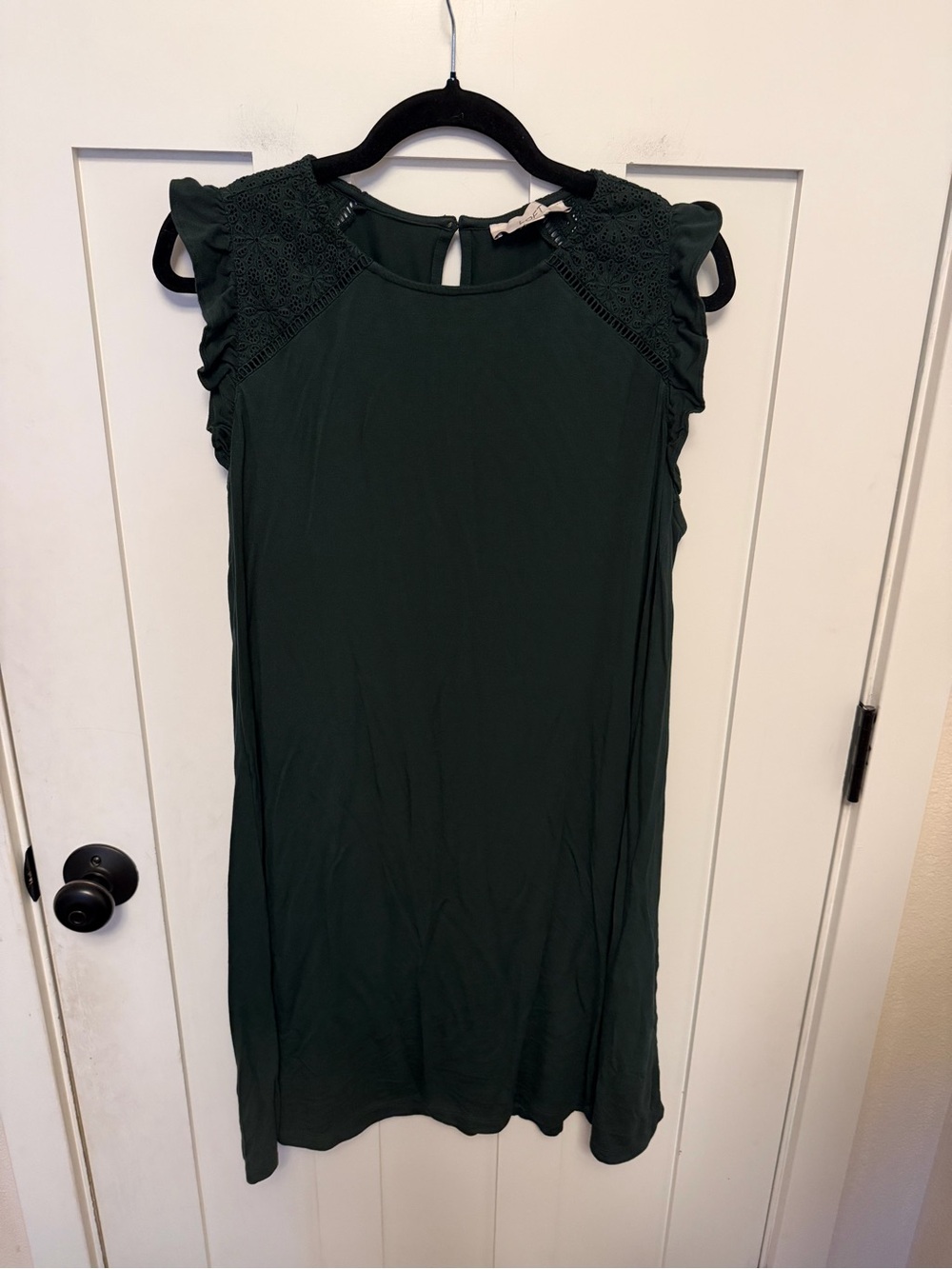 Loft Sleeveless Green Shift Dress Size Large Ruffle Eyelet Rayon Stretch